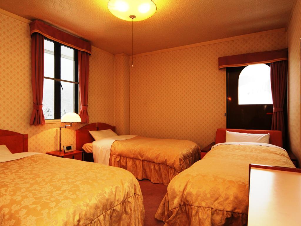 You Resort Hotel Yamanouchi  Bagian luar foto