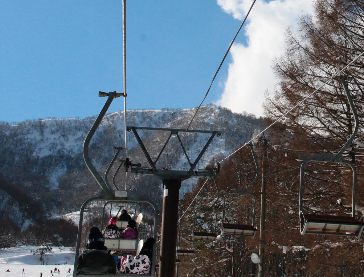You Resort Hotel Yamanouchi  Bagian luar foto