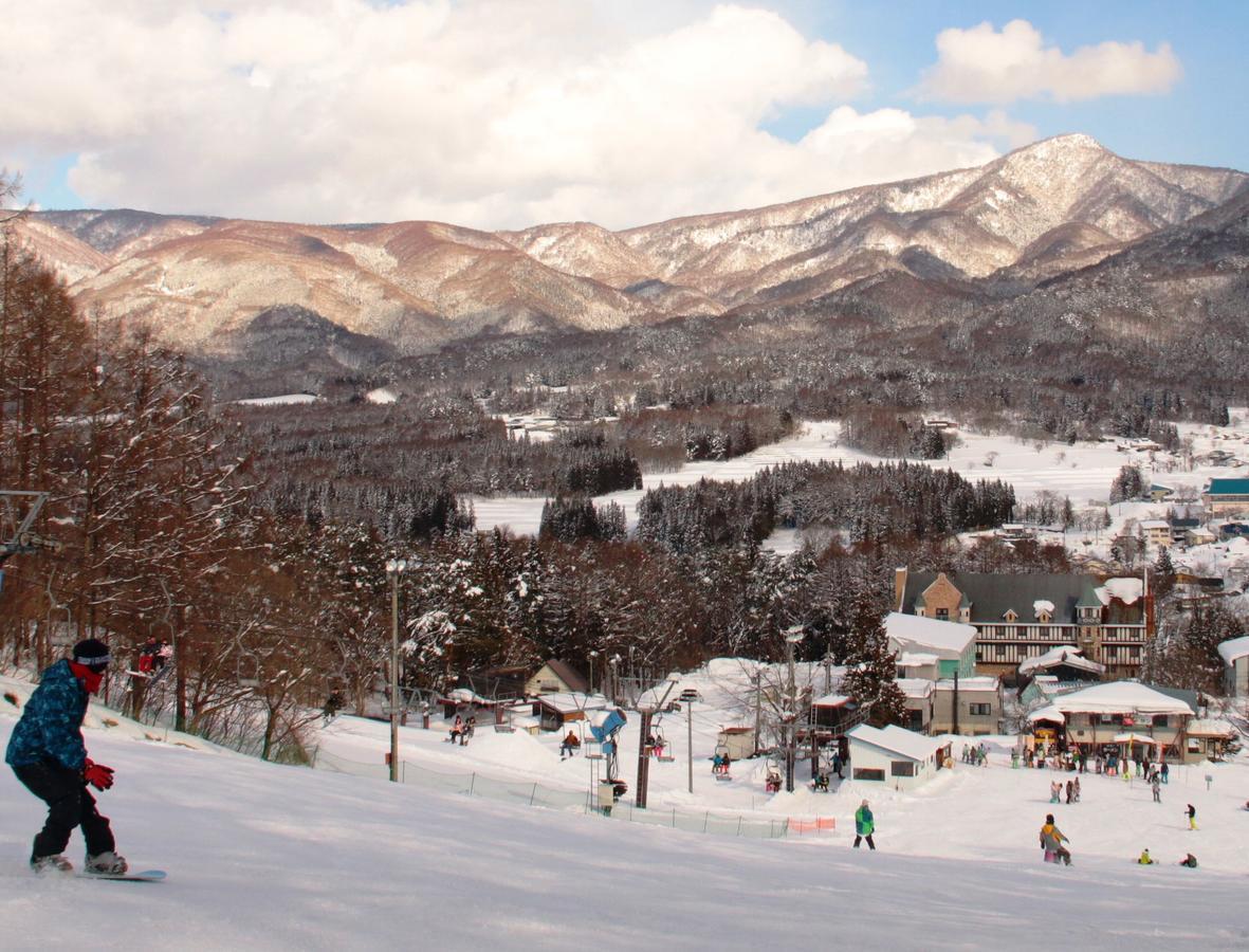 You Resort Hotel Yamanouchi  Bagian luar foto